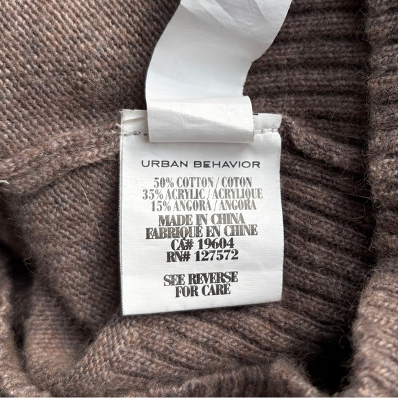 Urban Behavior Womens Size XS Knitted Tank Racerback Quiet Luxury Office Chic - Picture 10 of 12